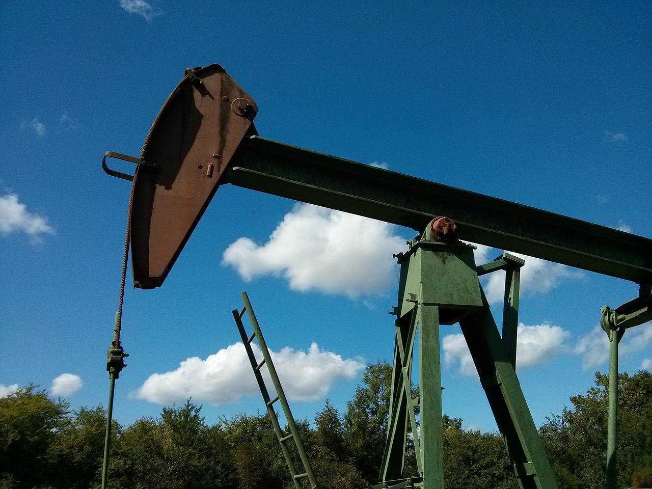 crude oil barrels